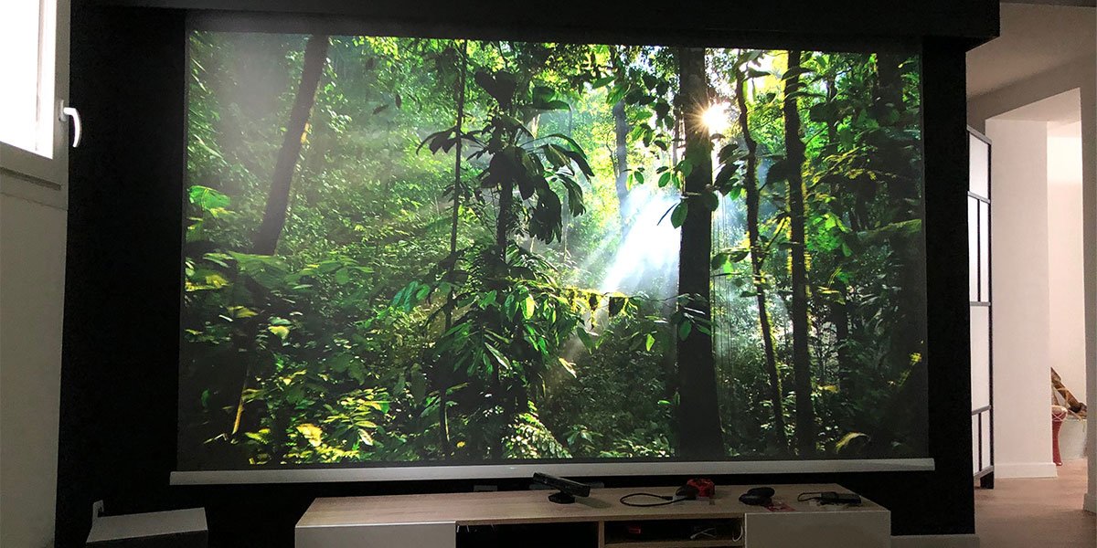 L’installation Home Cinema en sous-sol aménagé de Dany