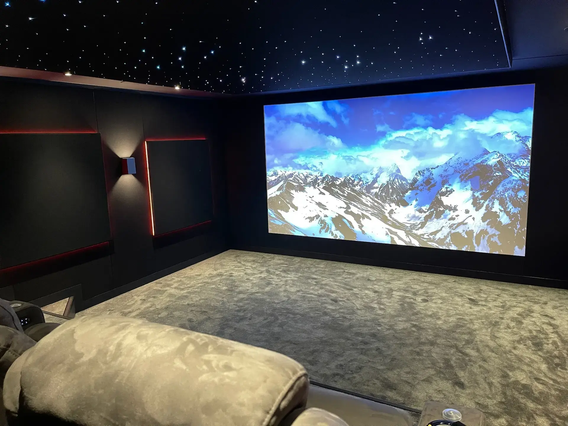 Réalisation AVCP — intégration complète home cinéma et climatisation dans une maison de luxe